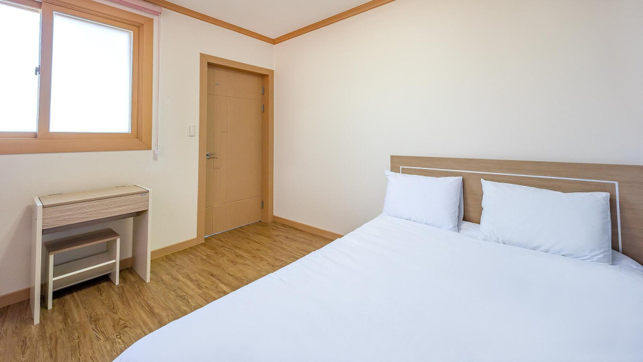 Bedroom 3, Gangneung Haeramchaepension, Gangneung