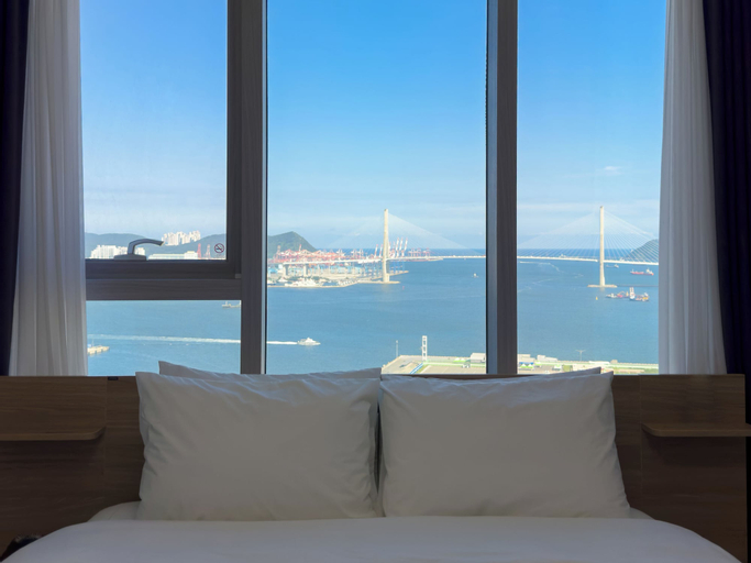 Bedroom 9