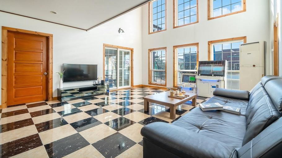 Others 3, Daebudo Olive Poolvilla Pension, Hwaseong