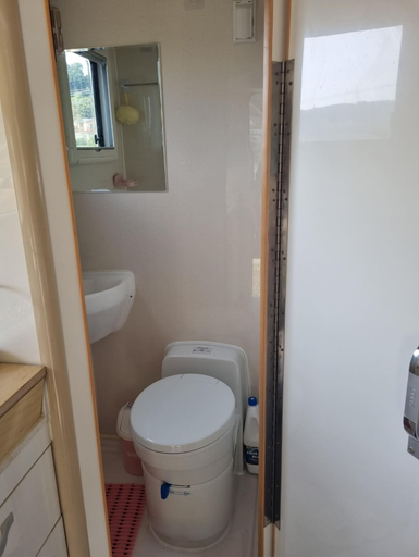 Bathroom 4, Ganghwa Nakjohealing Caravan&camping, Ganghwa