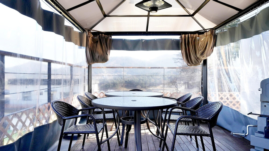 Dining Room 17