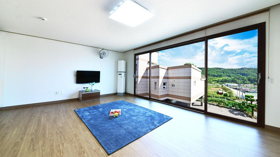 Others 5, Tongyoung Misung Sweet Pension, Tongyeong