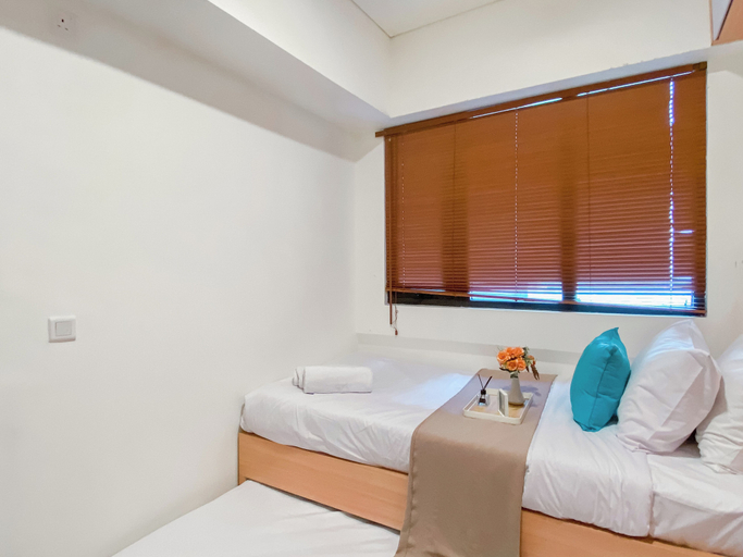 Bedroom 2, Comfort 2Br At Meikarta Apartment Cikarang, Cikarang