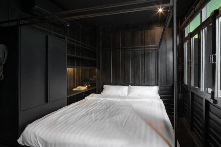 Bedroom 25