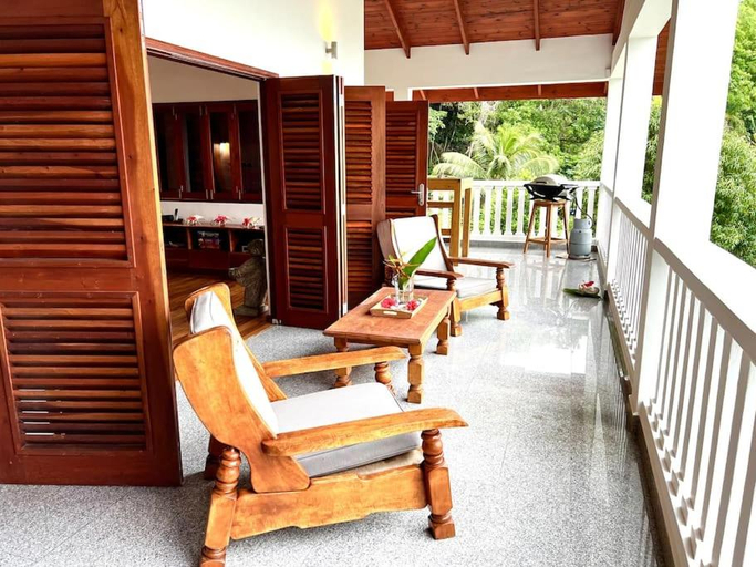 Others 5, Hilltop South - Villa Bougainville