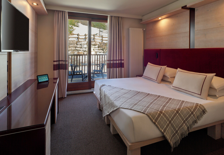 Bedroom 3, Hotel Sansicario Majestic, Torino
