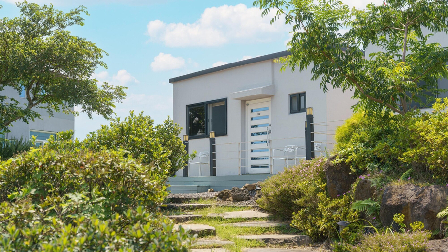 Exterior & Views 2, Jeju Joyhouse, Seogwipo