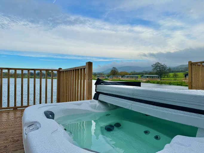 Others 3, Luxury Langham Lodge, Lancashire