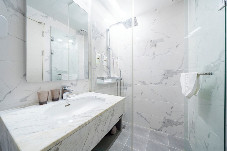 Bathroom 4, GLOUCESTER HOTEL CHEONGJU, Cheongju