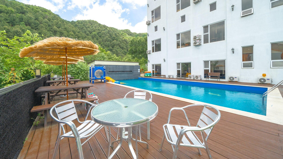 Sport & Beauty 4, Gapyeong Amante Kids Spa Pension, Chuncheon
