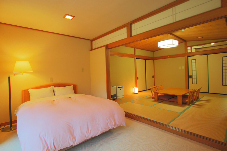Bedroom 4, Hatago Tsubakiya, Yamanakako