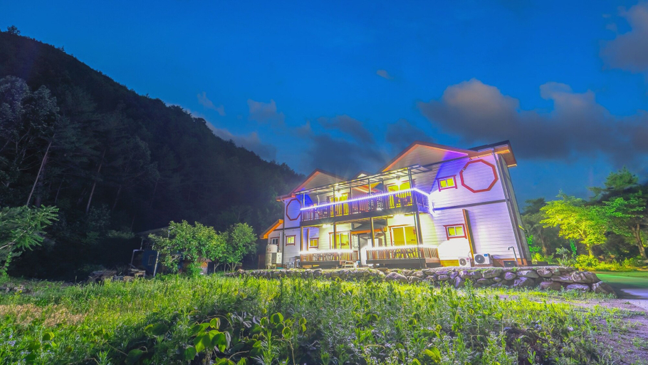Exterior & Views 2, Samcheok Elroi Pension, Samcheok