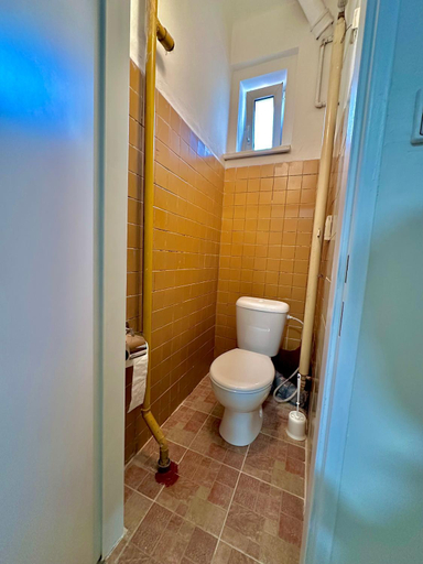 Bathroom 2, Bene Dormies, Praha 11