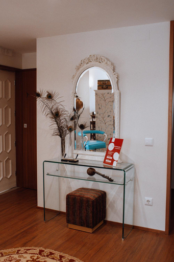 Others 3, ROTA - Opo airport house, Maia