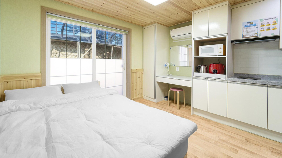 Bedroom 6
