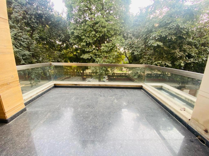 Sport & Beauty, YS Residence- Alpina, Gurgaon