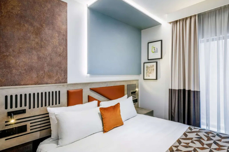 Bedroom 3, Spark by Hilton London Romford, London