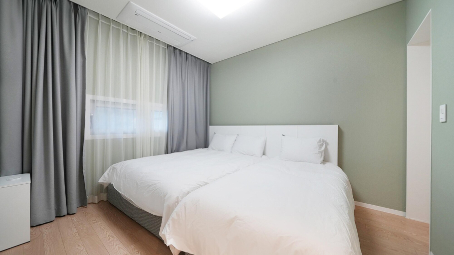 Bedroom 6