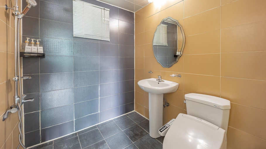 Bathroom 4, Gapyeong Topclouds Pet&spa Pension, Gapyeong