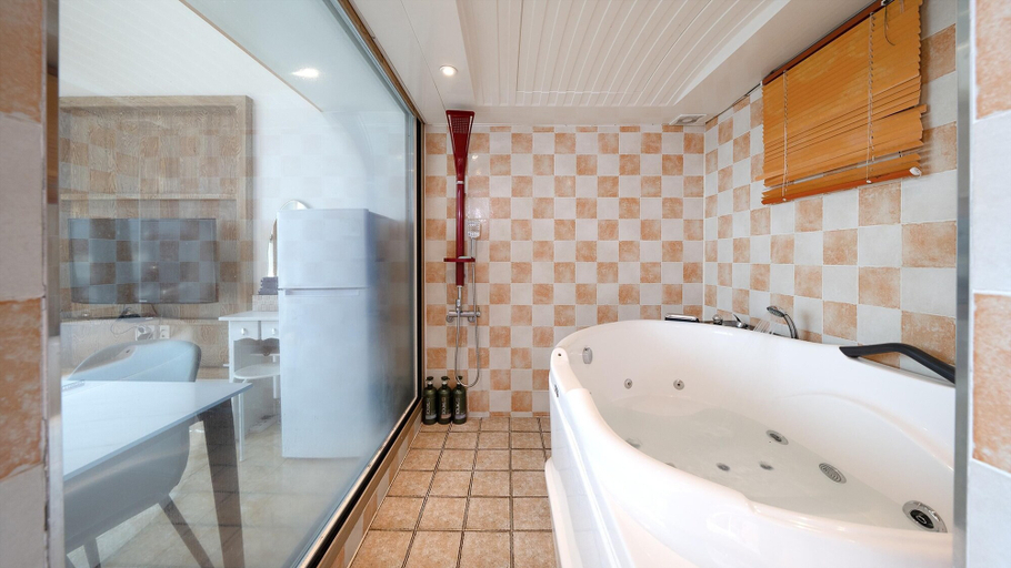 Bathroom 4, Gapyeong Amorlucy Pension, Gapyeong