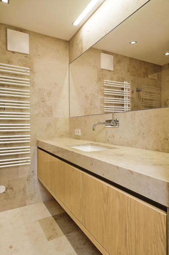 Bathroom 3, Hotel Hoferhaus, Zell am See