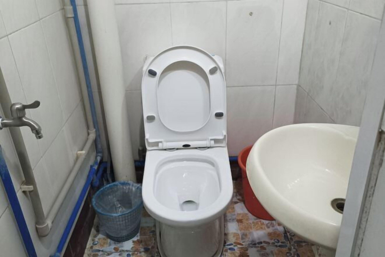 Bathroom 4, Qionghai Boyi Fanjiale Hotel, Hainan
