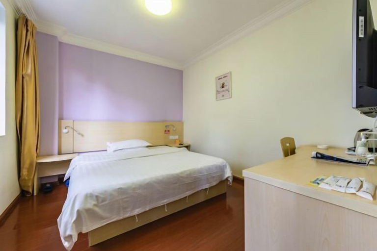 Bedroom 3, 7Days Inn Chain Hotel (Kunming Dongjiawan Telecom Building), Kunming