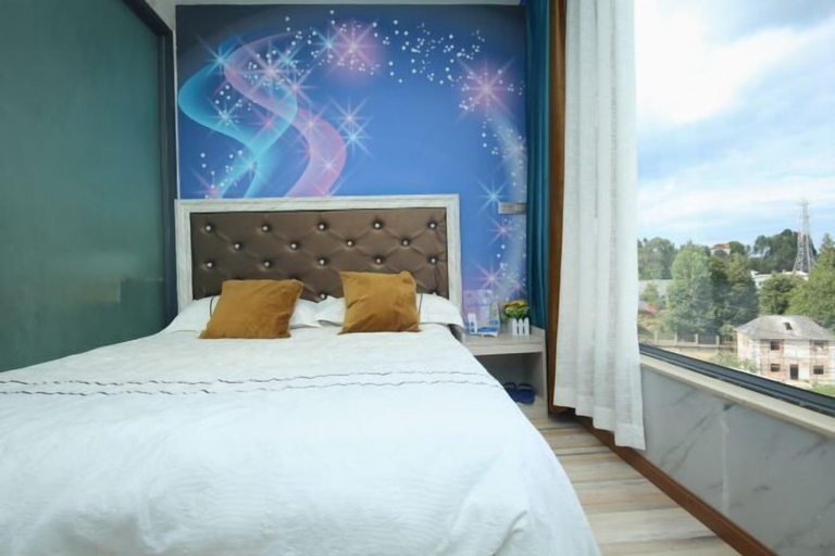 Bedroom 5, Chengjiang Green Water Hotel, Yuxi