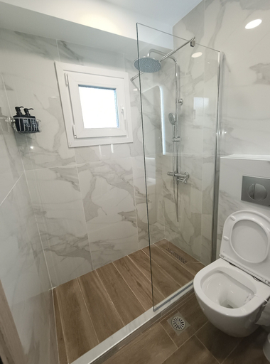 Bathroom 5, Nioplias Luxury Apartments Pefkohori, Central Macedonia