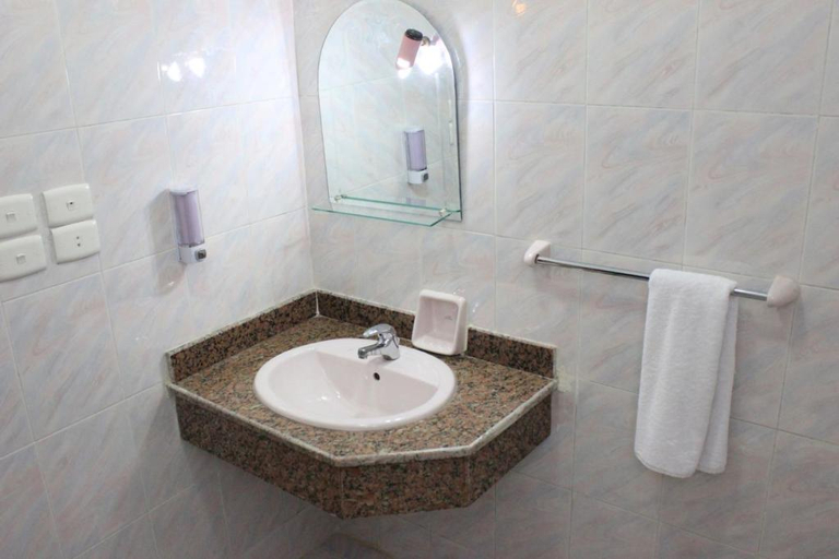 Bathroom 4, Saint Maria Hotel Hurghada, Al-Ghurdaqah