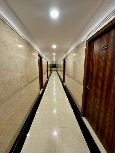 Hotel Walk Inn, Faridabad