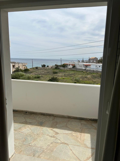 5, Euphoria Blue studio apartments, Attica