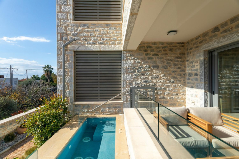 Others 2, Linari Villas, Peloponnese