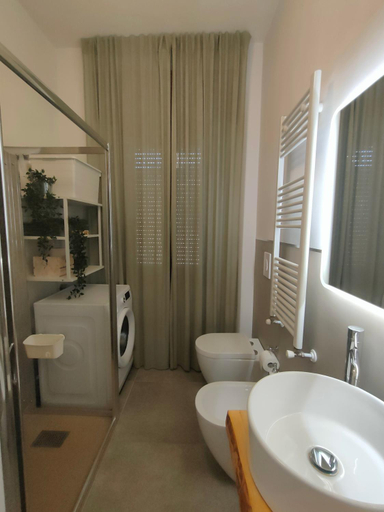 Bedroom 5, Zeljko's luxury hostel, Vicenza