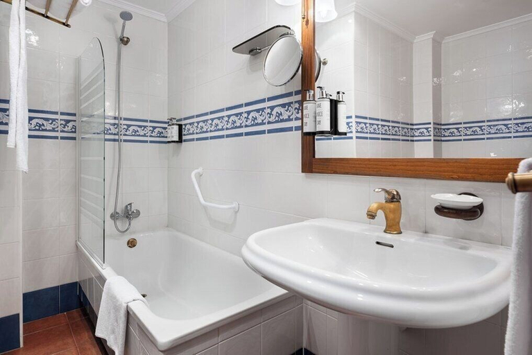 Bathroom 4, Crisol Conde Rodrigo, Salamanca