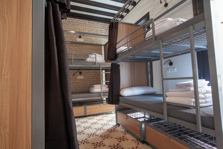 Bedroom 3, Hostel Ibarra by Bossh! Hotels, Sevilla