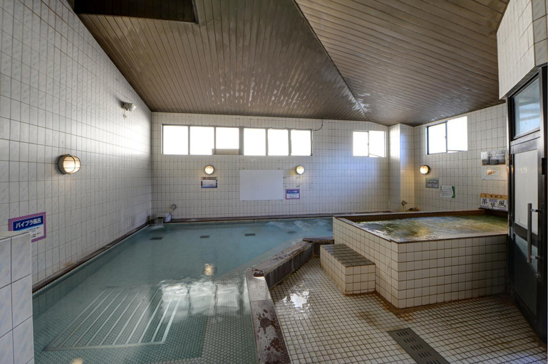 Sport & Beauty 4, Hotel Star Land, Tsuru