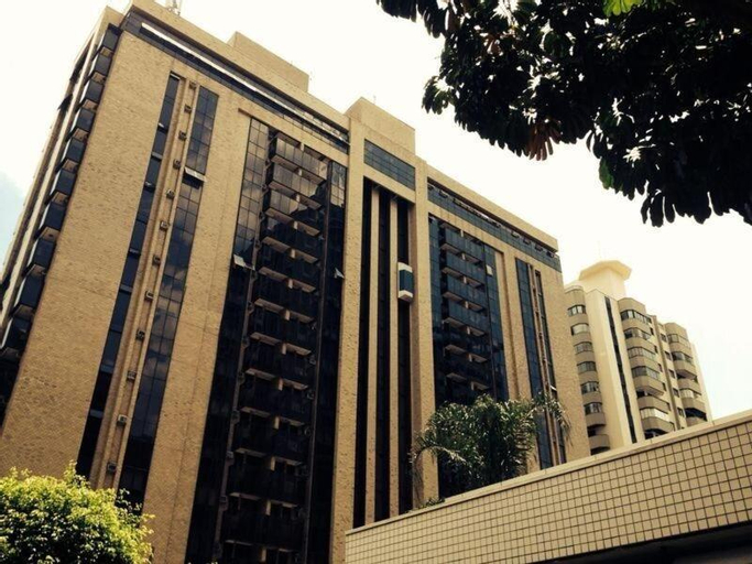 Estudio QI Ibirapuera cozinha compacta e limpeza diaria UH2011, São Paulo