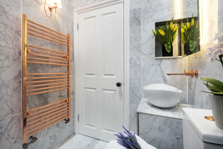 Bathroom 2, Stylish Hyde Park Gem, London