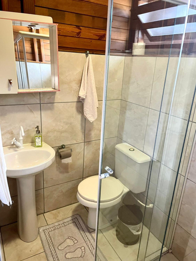 Bathroom 4, Cabana com piscina - 5 min a pe da praia - Porto Belo, Porto Belo
