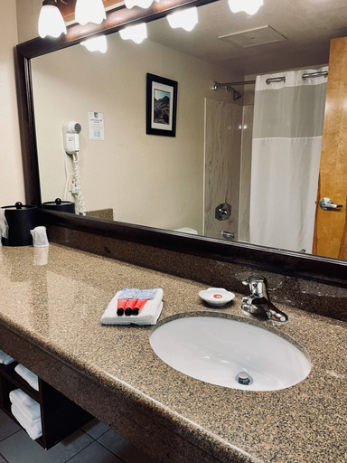 Bathroom 4, Hualapai Lodge, Mohave