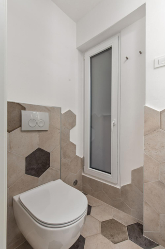 Bathroom 3, Destination sea, Baška