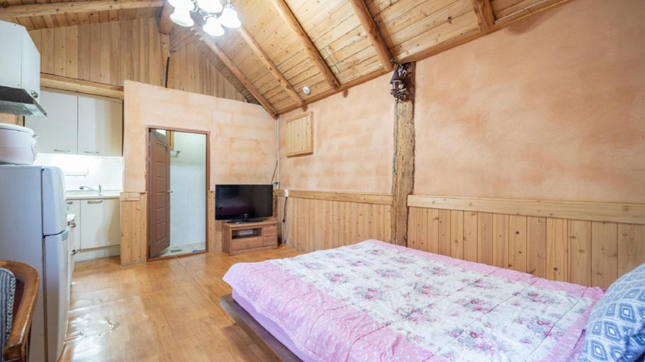 Bedroom 2, Yangpyeong Santa Pension, Yangpyeong
