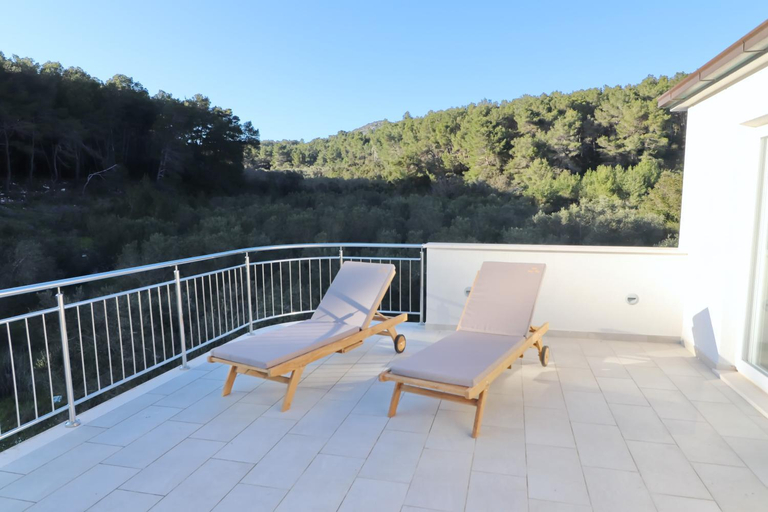 Others 1, Villa Green Bay, Vela Luka