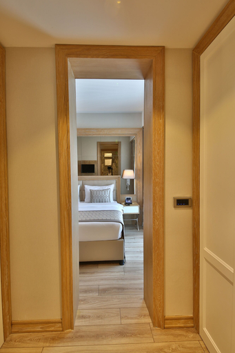 Bedroom 3, Bof Hotels CEO Suites, Atasehir