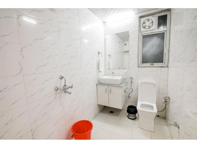 Bathroom 4, Kusum house, Gautam Buddha Nagar