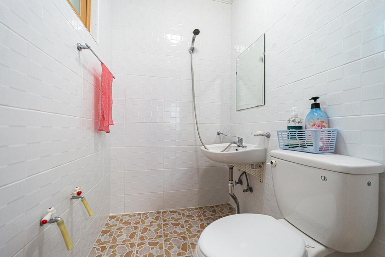 Bathroom 4, Samcheok Sol Beach Pension, Samcheok