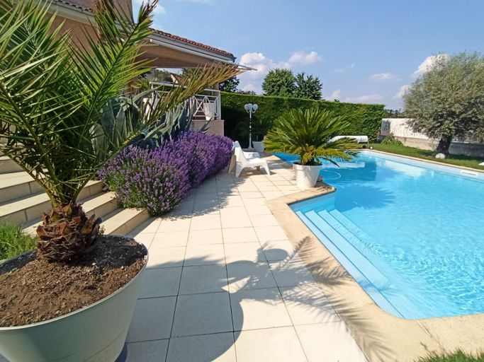 Others 3, villa josepha, Puy-de-Dôme