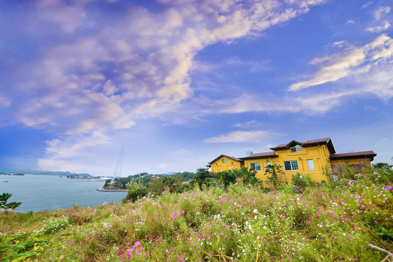 Exterior & Views 2, Tongyoung Mongdolhouse Pension, Tongyeong