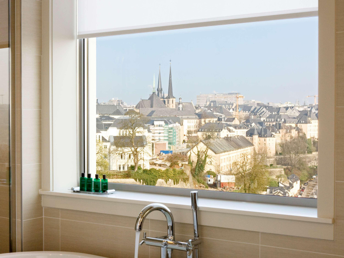 Bathroom 15
